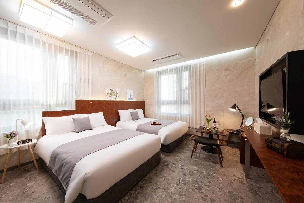 Hotel Dm Seoul 3*,