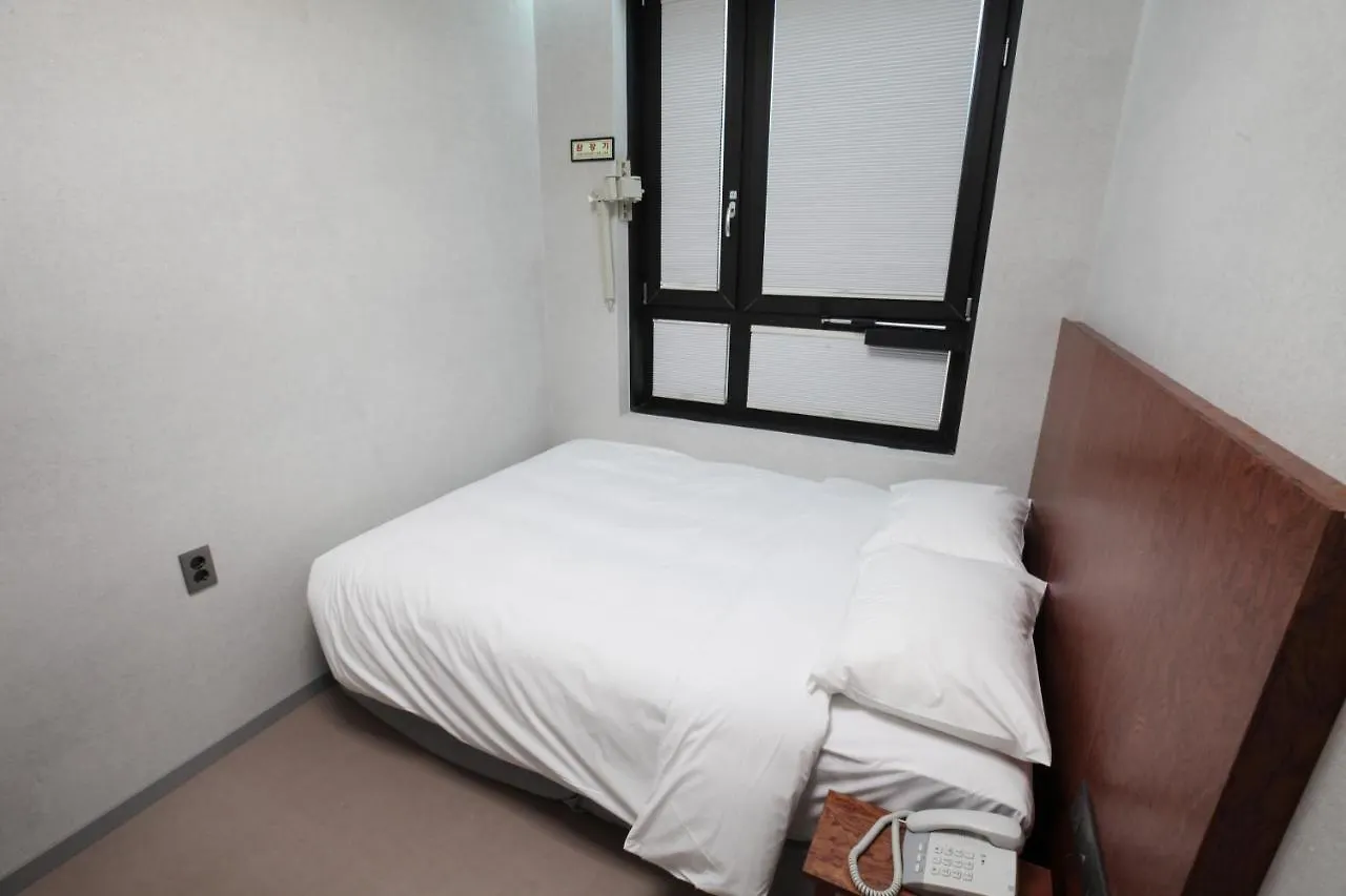 Hotel Dm Seoul 3*,  South Korea